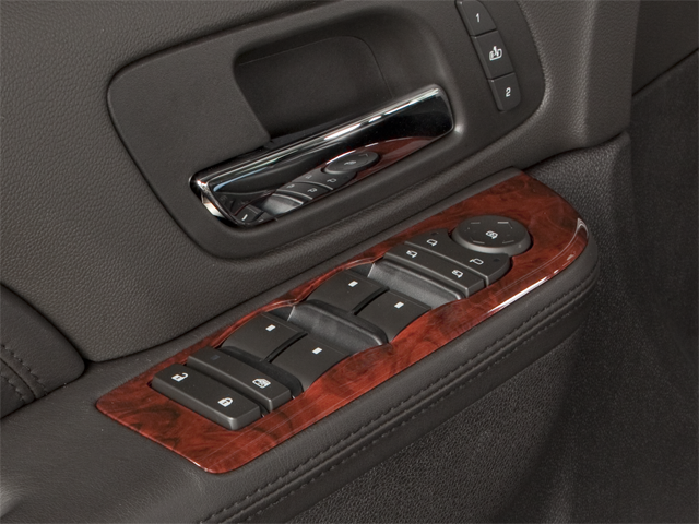 2010 Cadillac Escalade Platinum Edition