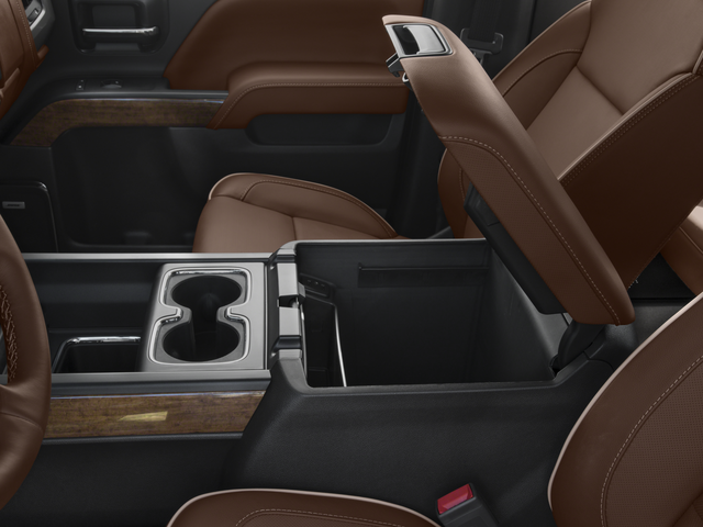 2018 Chevrolet Silverado 1500 4WD Crew Cab 143.5" High Country
