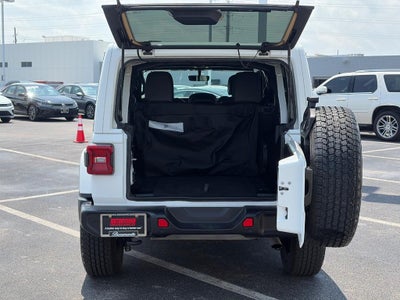 2022 Jeep Wrangler Unlimited Sahara 4x4