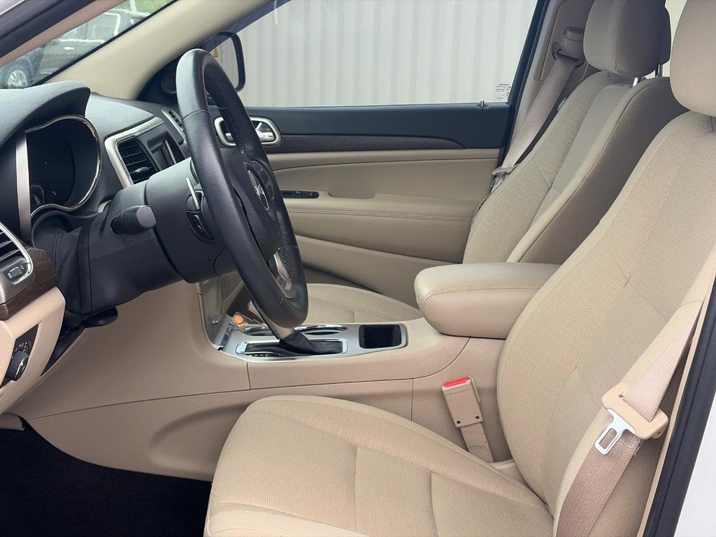 2016 Jeep Grand Cherokee 4WD 4dr Laredo