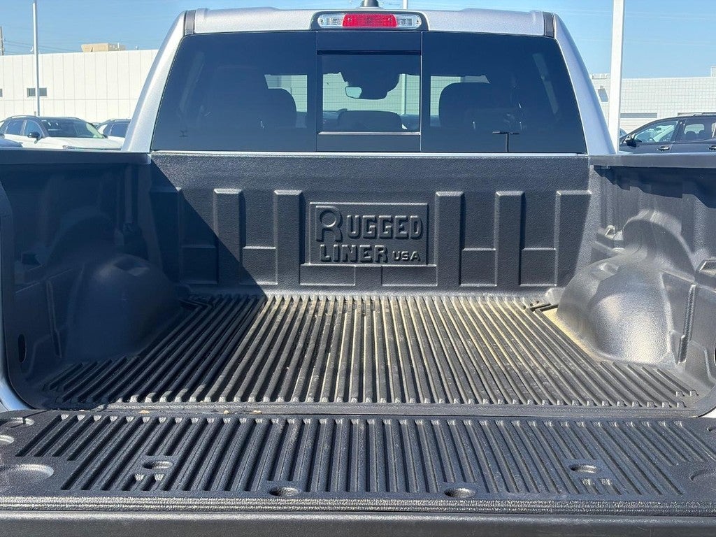 2022 RAM 1500 Big Horn 4x4 Crew Cab 5'7" Box