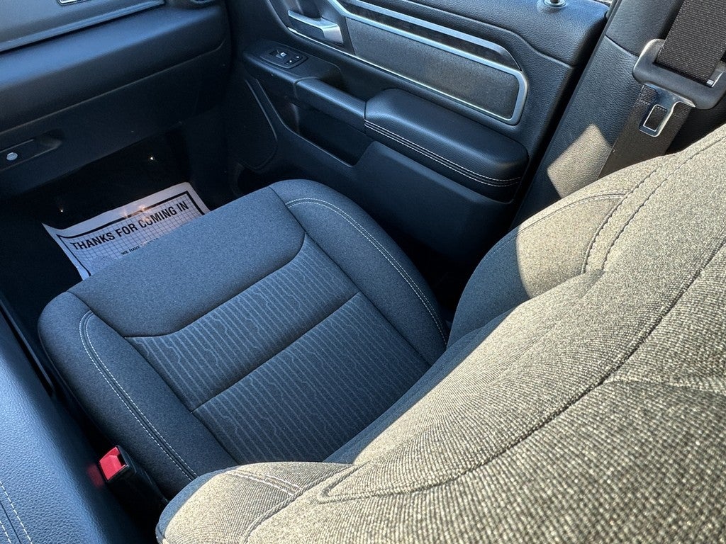 2023 RAM 1500 Big Horn 4x4 Crew Cab 5'7" Box