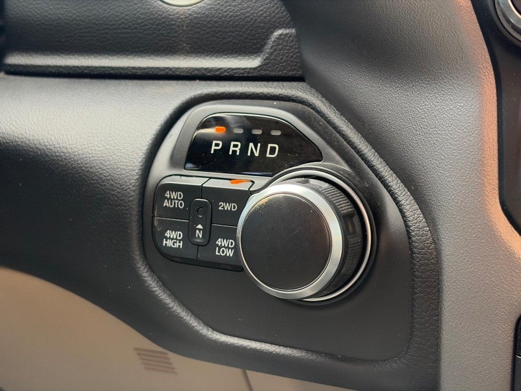 2019 RAM 1500 Big Horn/Lone Star 4x4 Crew Cab 6'4" Box
