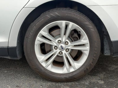 2015 Ford Taurus 4dr Sdn SEL FWD