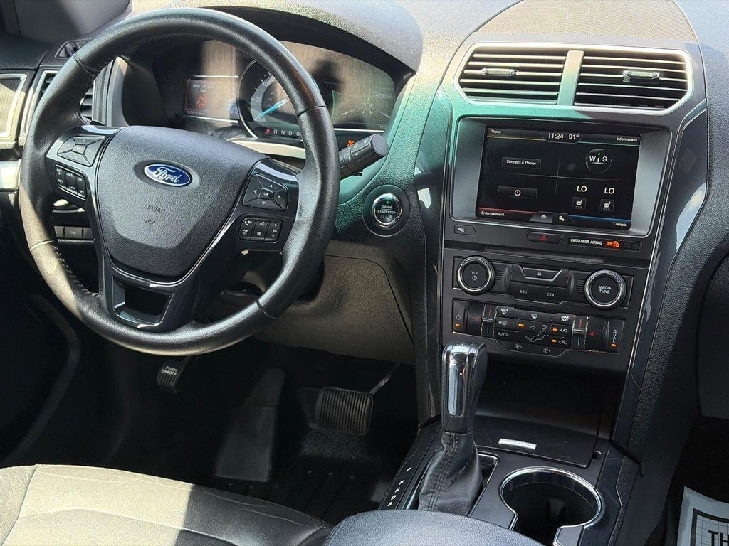 2016 Ford Explorer 4WD 4dr XLT