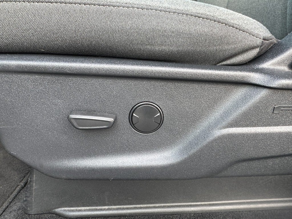 2025 Ford F-150 XLT 4WD SuperCrew Box