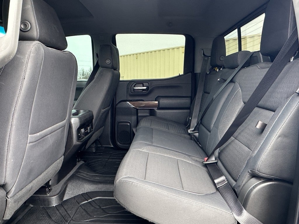 2019 Chevrolet Silverado 1500 4WD Crew Cab 147" RST