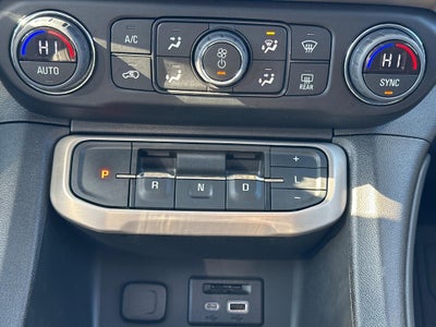 2023 GMC Acadia AWD 4dr Denali