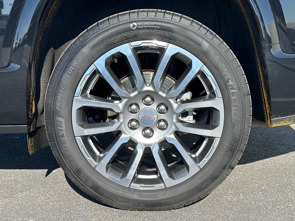 2023 GMC Acadia AWD 4dr Denali