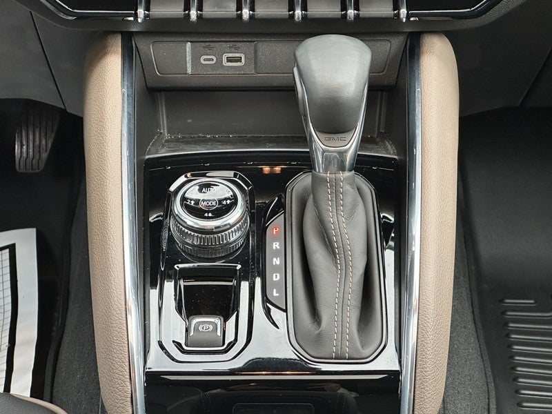 2025 GMC Canyon 4WD Crew Cab Denali