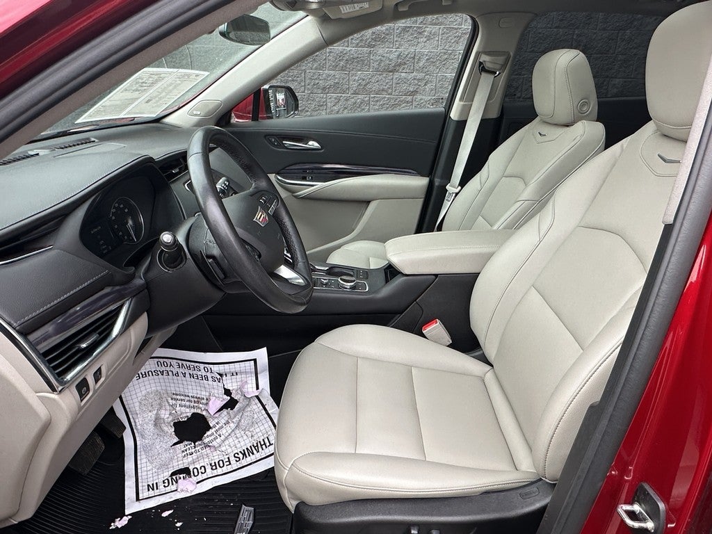 2023 Cadillac XT4 AWD 4dr Luxury