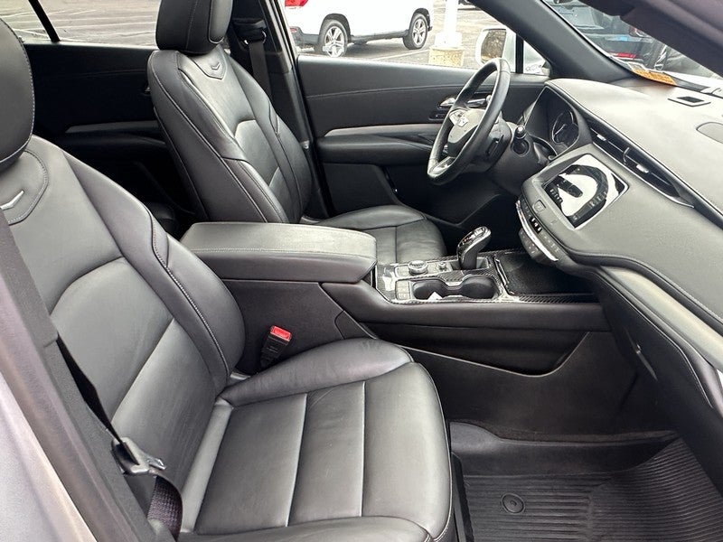 2021 Cadillac XT4 FWD 4dr Premium Luxury