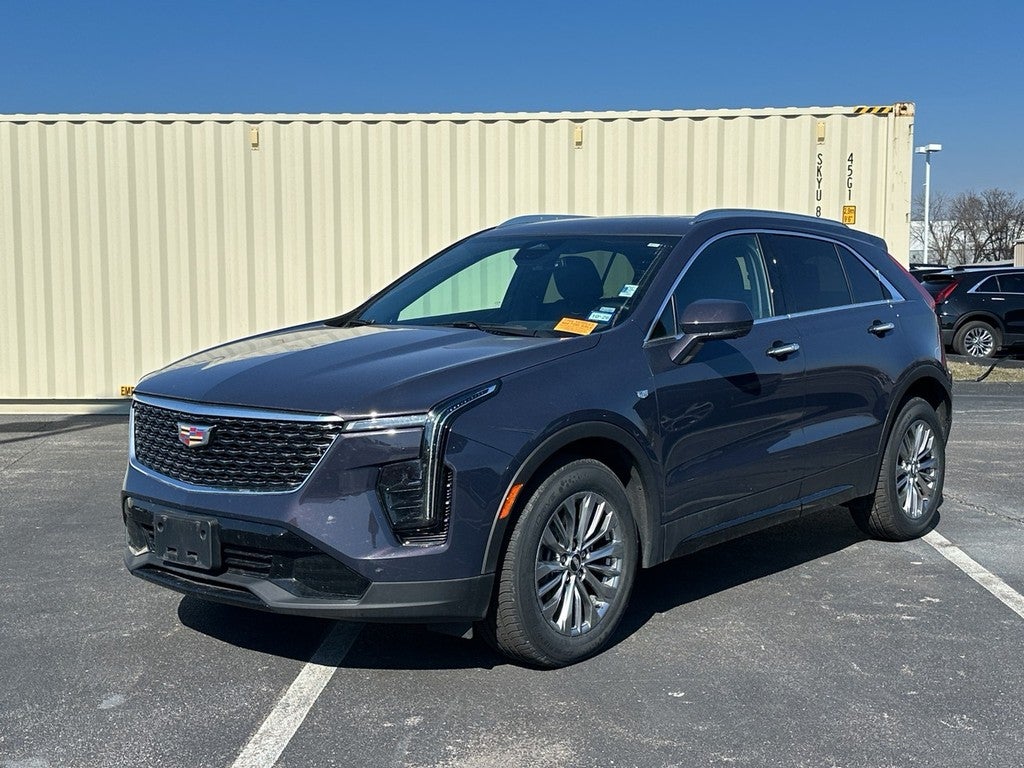2025 Cadillac XT4 FWD 4dr Premium Luxury