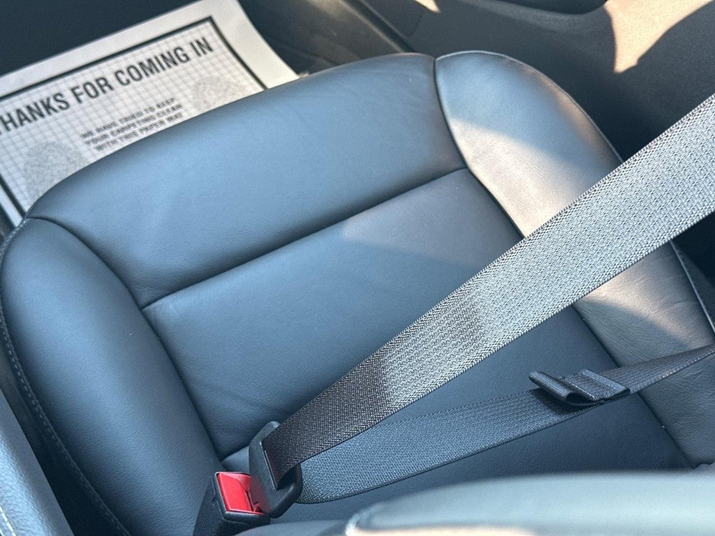 2025 Cadillac XT4 FWD 4dr Premium Luxury