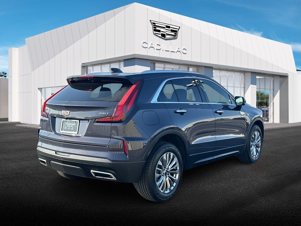 2025 Cadillac XT4 FWD 4dr Premium Luxury