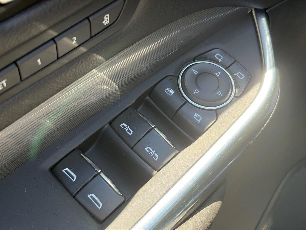2024 Cadillac XT4 AWD 4dr Premium Luxury