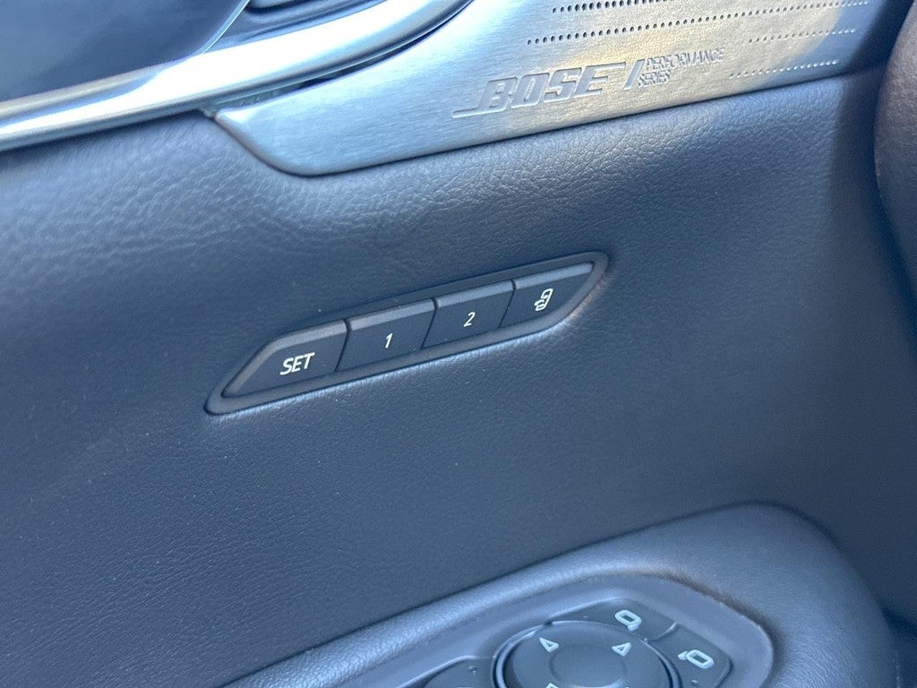 2022 Cadillac XT5 FWD 4dr Premium Luxury