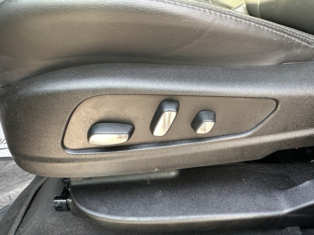 2025 Cadillac XT5 FWD 4dr Premium Luxury