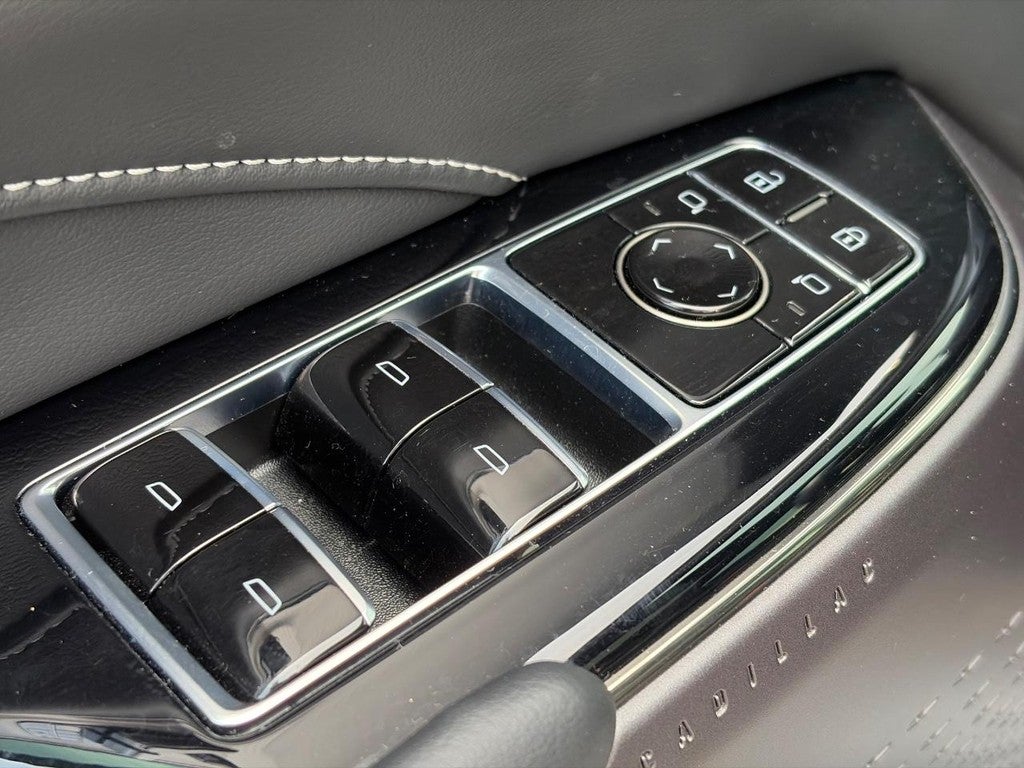 2024 Cadillac LYRIQ 4dr Tech w/1SA