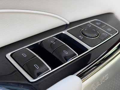 2024 Cadillac LYRIQ 4dr Luxury w/1SE