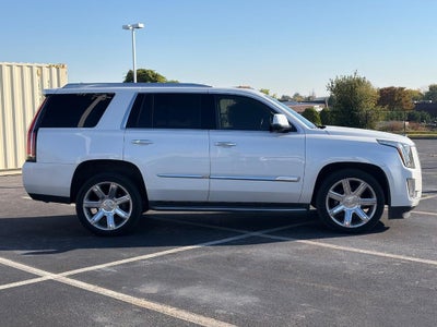 2016 Cadillac Escalade 4WD 4dr Luxury Collection
