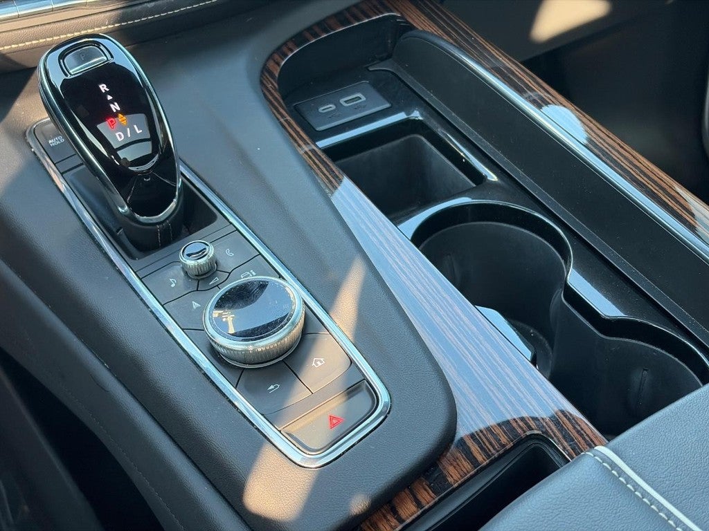 2023 Cadillac Escalade 4WD 4dr Premium Luxury
