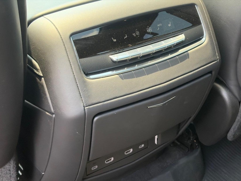 2023 Cadillac Escalade ESV AWD 4dr V-Series