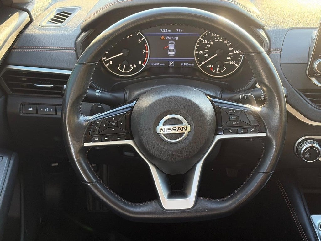 2021 Nissan Altima 2.5 SR Sedan