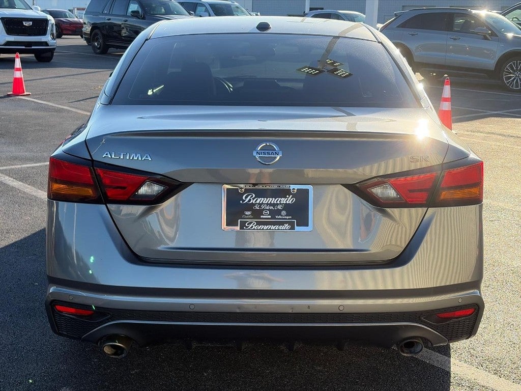 2021 Nissan Altima 2.5 SR Sedan