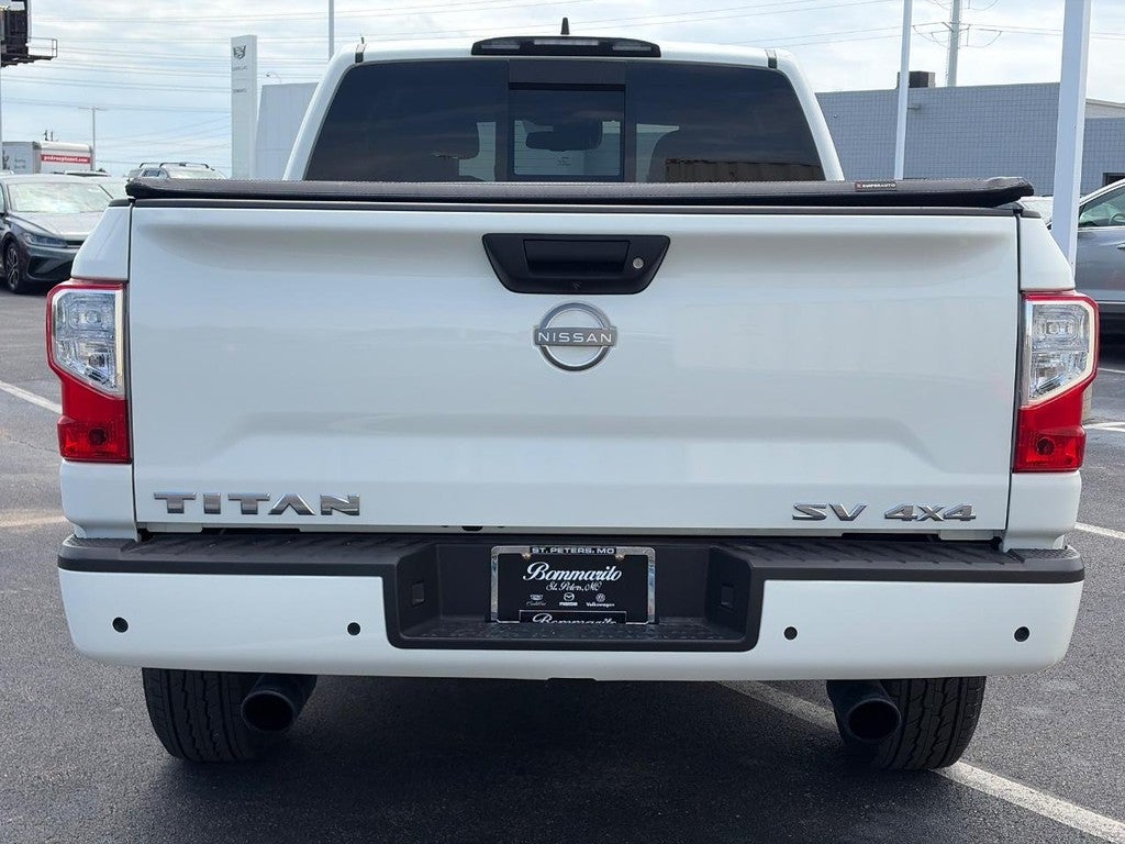 2024 Nissan Titan 4x4 King Cab SV