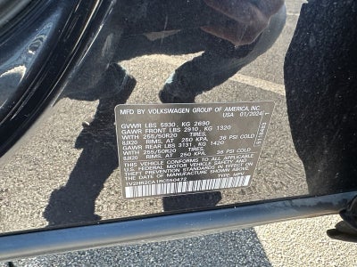 2024 Volkswagen Atlas 2.0T SE w/Technology 4MOTION