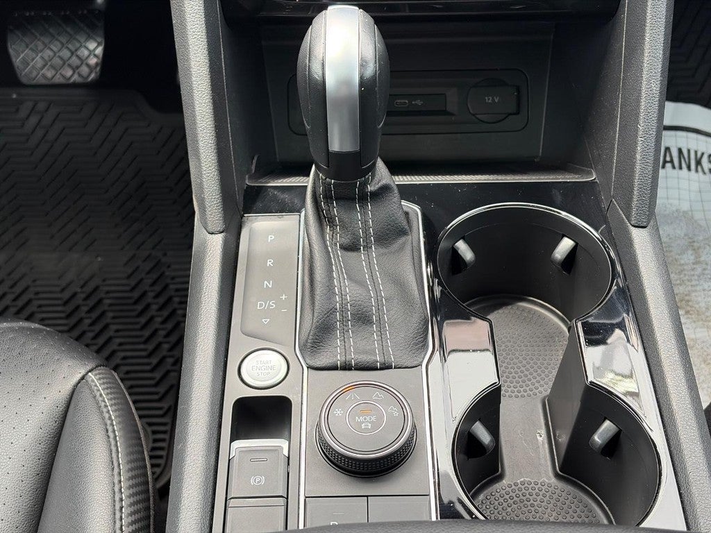 2022 Volkswagen Atlas Cross Sport 2.0T SE w/Technology 4MOTION