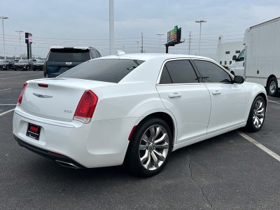 2019 Chrysler 300 Touring RWD