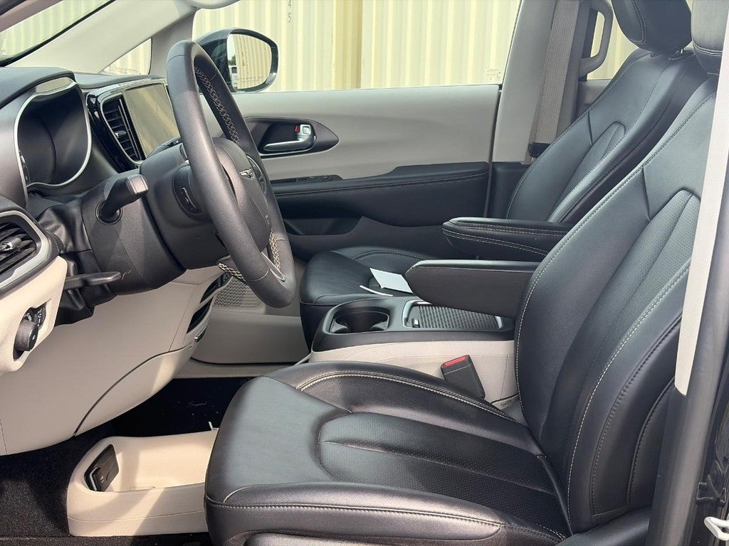 2024 Chrysler Pacifica Touring L FWD