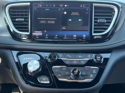 2025 Chrysler Pacifica Select FWD