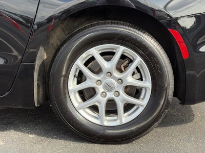 2025 Chrysler Pacifica Select FWD