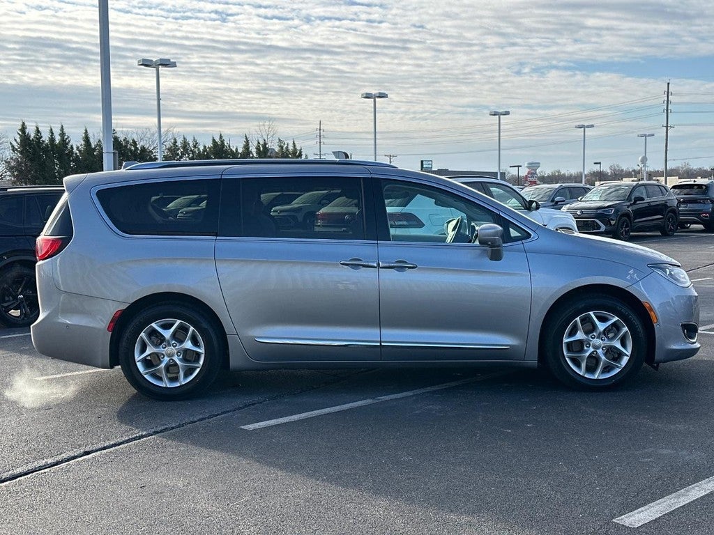 2020 Chrysler Pacifica Touring L Plus FWD