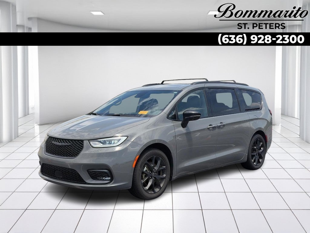 2025 Chrysler Pacifica Limited FWD