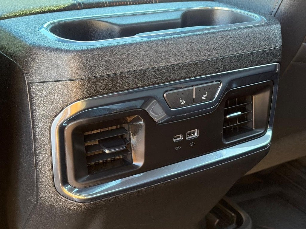 2024 Chevrolet Silverado 1500 4WD Crew Cab 147" High Country