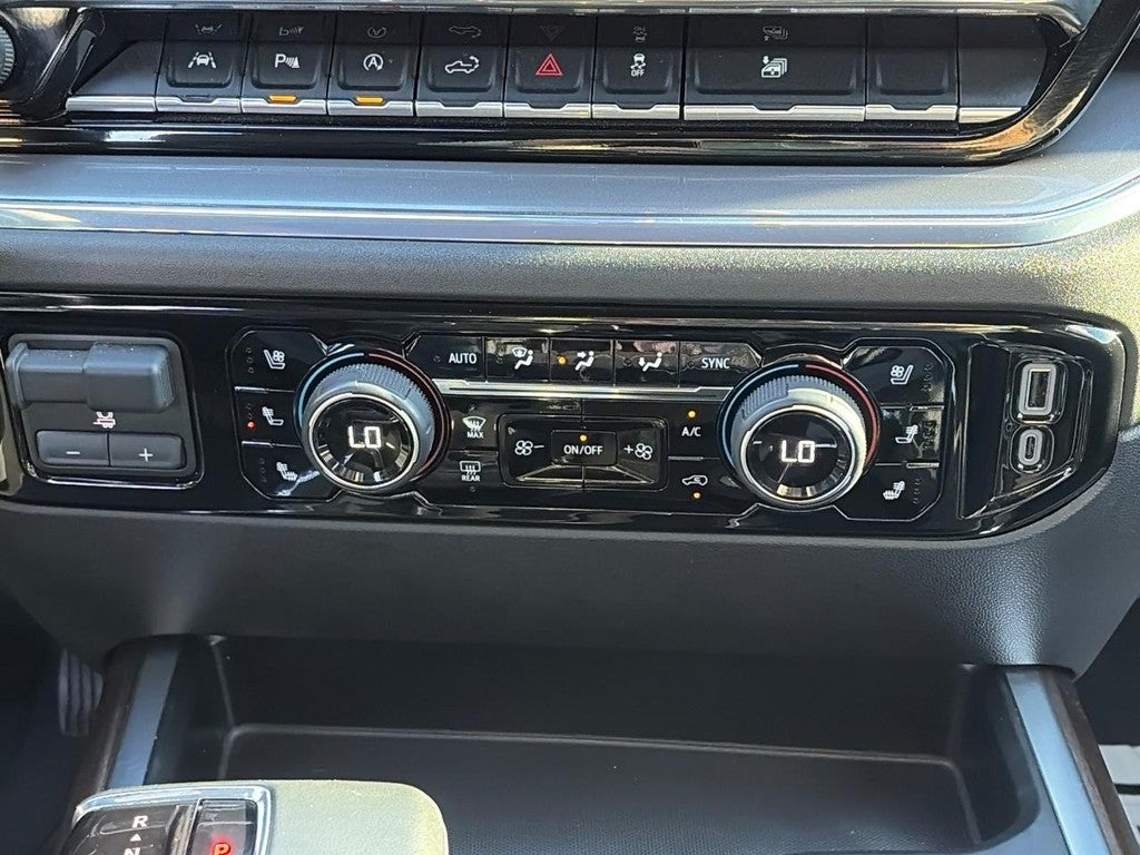 2024 Chevrolet Silverado 1500 4WD Crew Cab 147" High Country