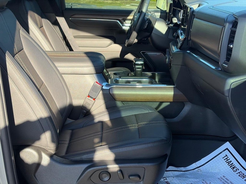 2024 Chevrolet Silverado 1500 4WD Crew Cab 147" High Country