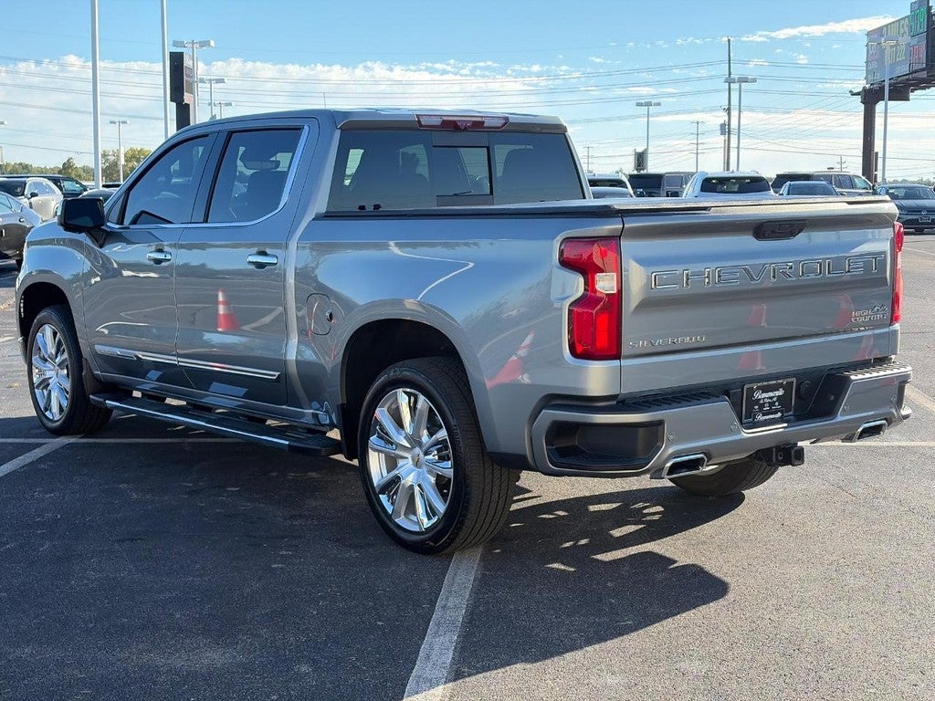 2024 Chevrolet Silverado 1500 4WD Crew Cab 147" High Country
