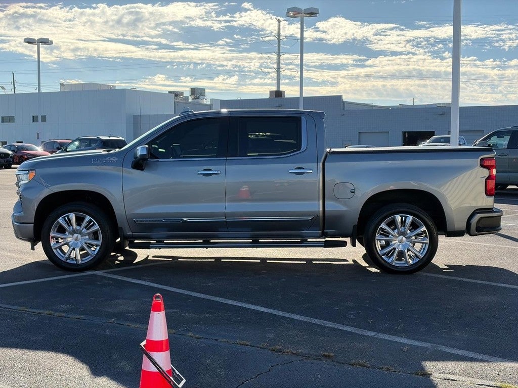 2024 Chevrolet Silverado 1500 4WD Crew Cab 147" High Country