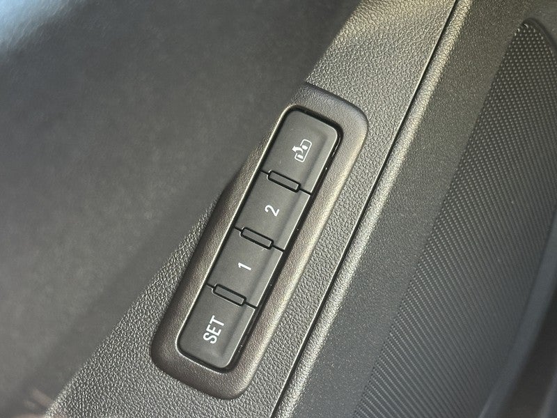 2022 Chevrolet Equinox FWD 4dr Premier