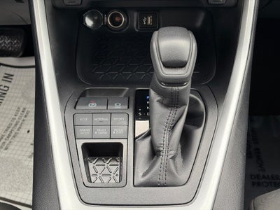 2025 Toyota RAV4 XLE AWD (Natl)