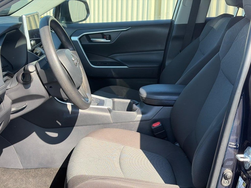 2025 Toyota RAV4 XLE AWD (Natl)