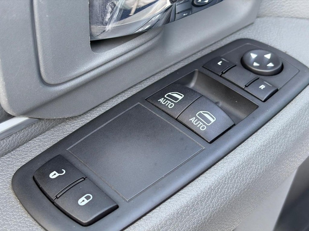 2020 RAM 1500 Classic Tradesman 4x2 Reg Cab 8' Box