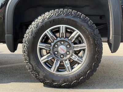 2024 GMC Sierra 1500 4WD Crew Cab 147" AT4
