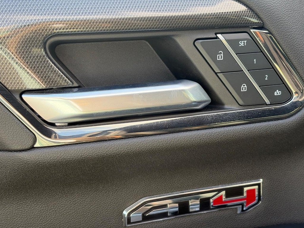 2024 GMC Sierra 1500 4WD Crew Cab 147" AT4