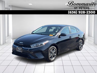 2023 Kia Forte LXS IVT